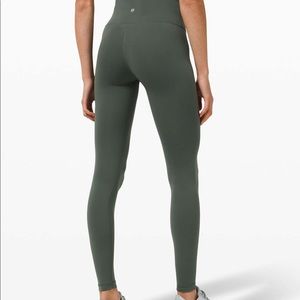 Lululemon Wunder Train - smoked spruce size 6 23”